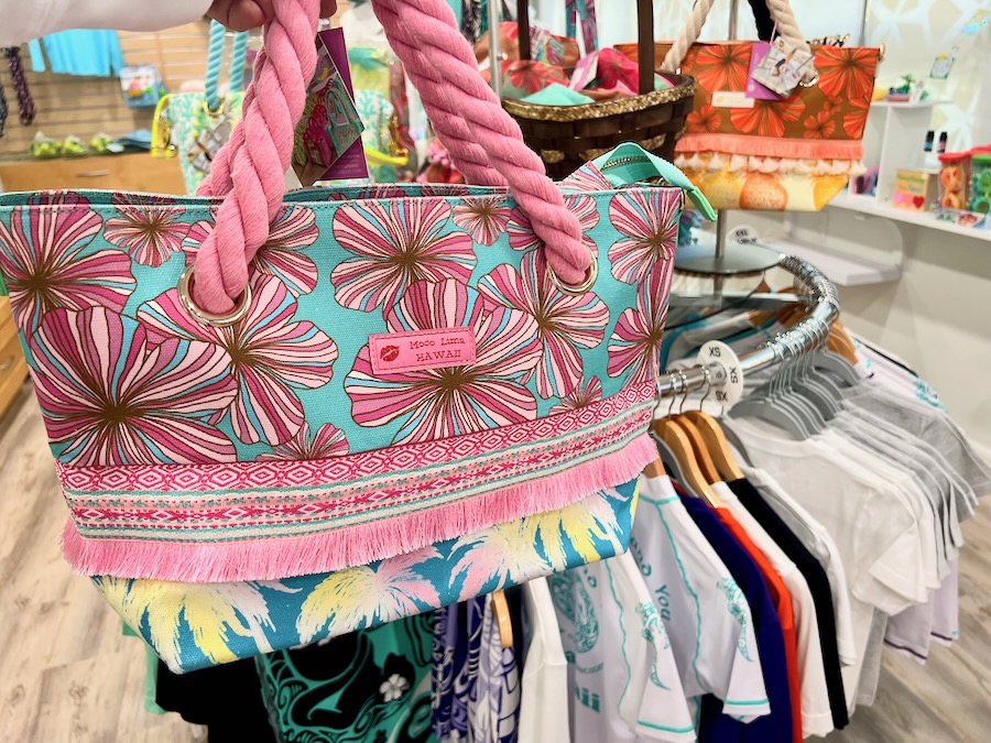 You are currently viewing アロハスピリットいっぱい！ハワイ発のアパレルブランドMoco Lima Hawaii