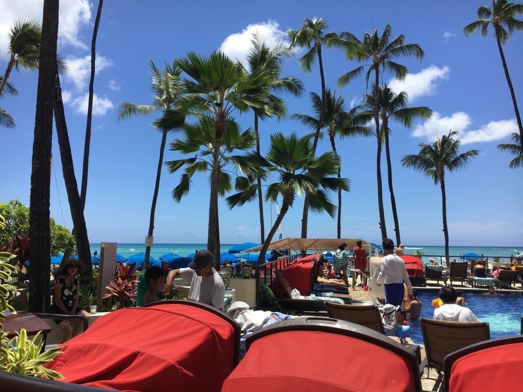 Having lunch at Dukes in Waikiki - outside