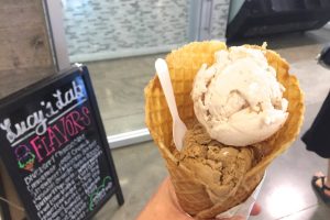 ハワイの新鮮な素材を使ってユニークなアイスクリームを作るLucy’s Lab CREAMERY