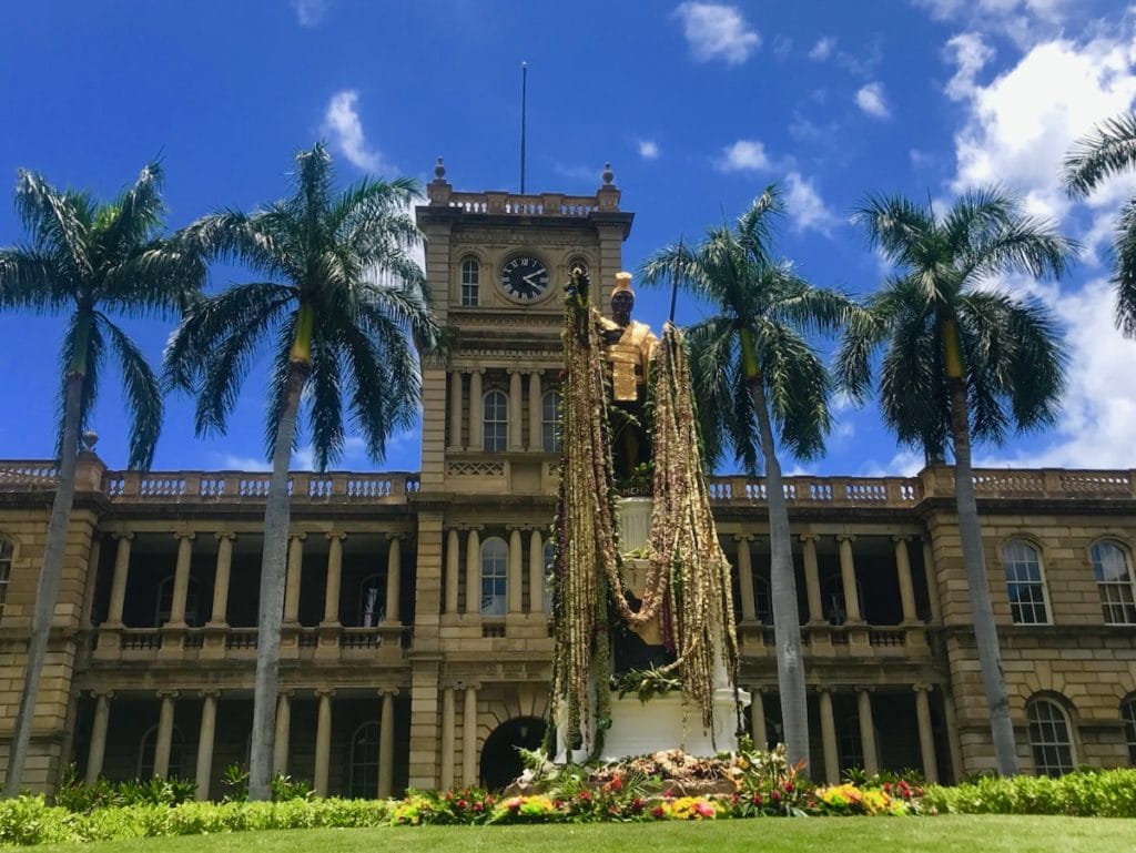 ６月11日は、ハワイで最も高名である英雄、カメハメハ大王一世の生涯を称えるハワイ州の祝日