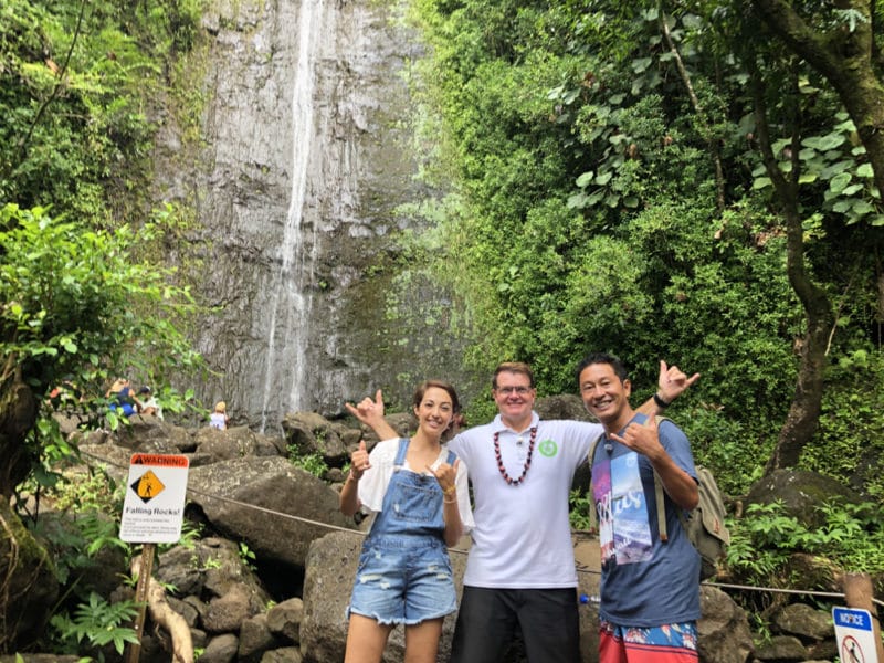 「ハワイに恋して」まことちゃんとサーシャちゃんが「ネイチャー＆ユーマノアの滝ハイキングコース」にやって来た！
