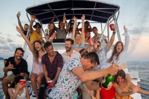 7 Tips for Choosing The Best Hawaii Booze Cruise