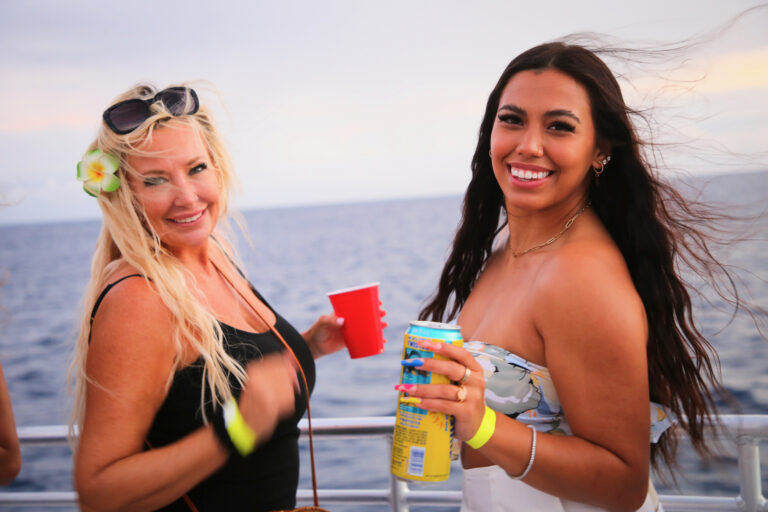 booze cruise catamaran waikiki