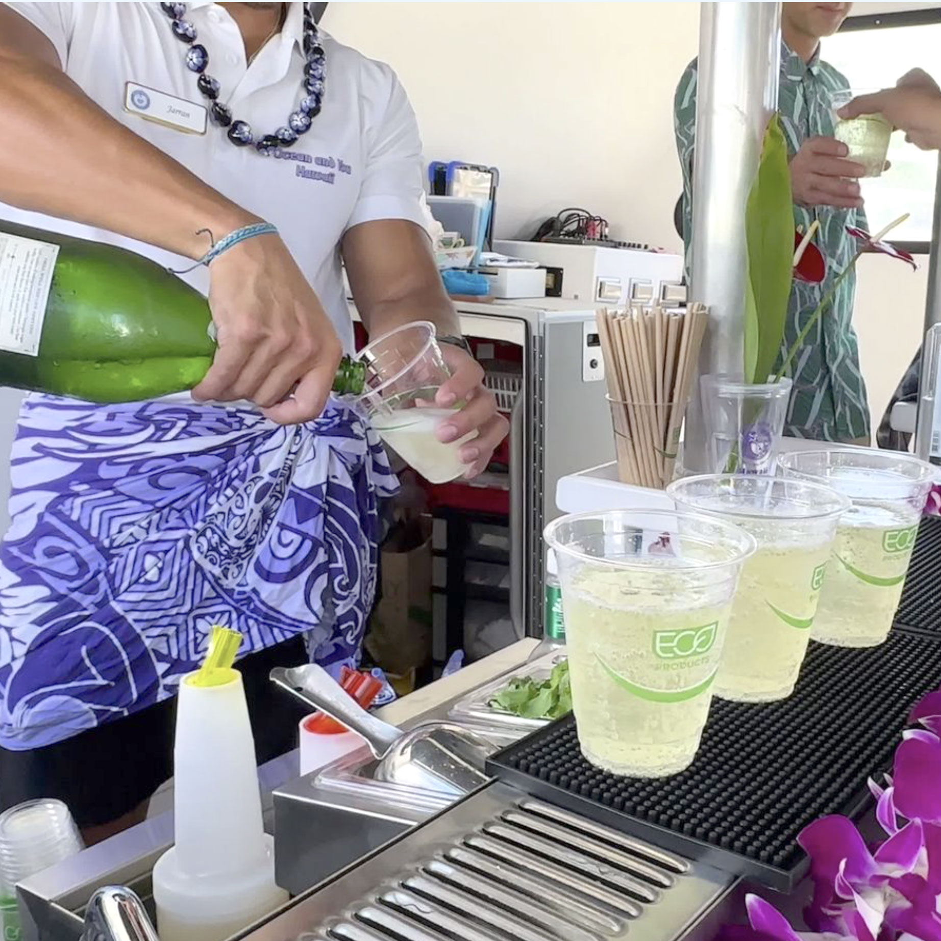 Full-bar-onboard