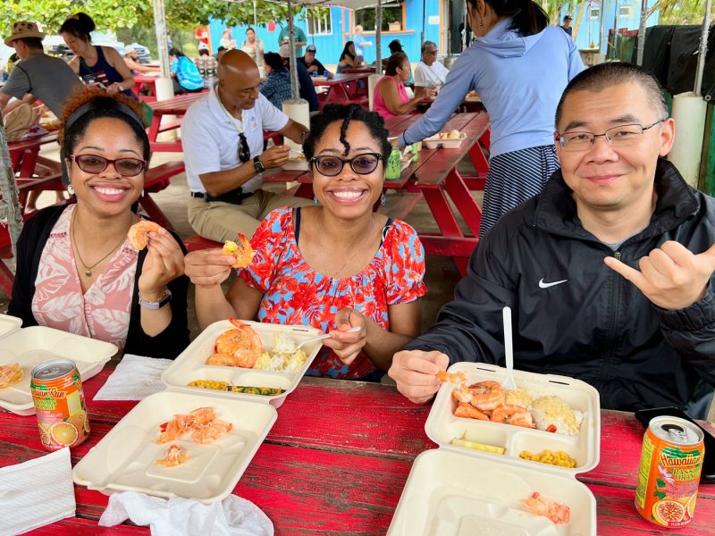 Circle Island tour Garlic shrimp lunch